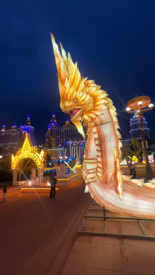 [TikTok รีวิว] ค่ำคืนแห่งเมืองสิบสองปันนา‍♀️ #สิบสองปันนา #จีน #ท่องเที่ยว #ไอเช...