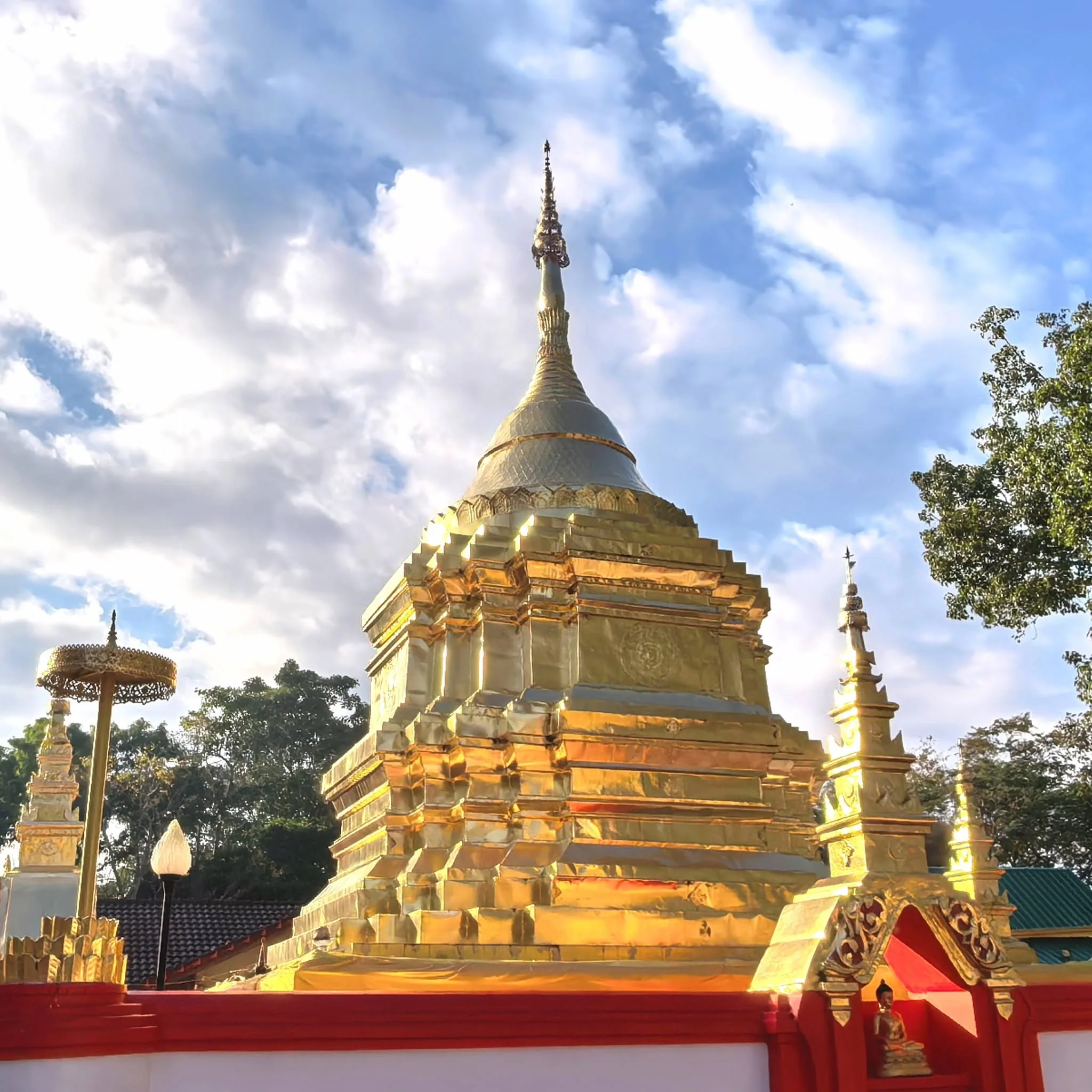 2. พระธาตุจอมแว่ อ.พาน จ.เชียงราย