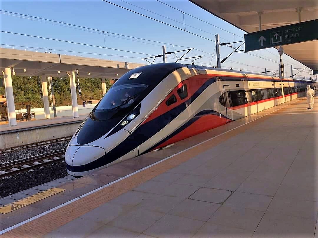 [วิเคราะห์เจาะลึก] คู่มือท่องเที่ยวนั่งรถไฟความเร็วสูงลาว-จีน สู่สิบสองปันนา ฉบับอัปเดต 2569: เจาะลึกเส้นทาง R3A ขั้นตอน