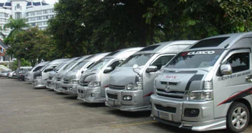 เช่ารถตู้ Toyota Commuter VIP พร้อมคนขับ